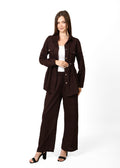 Brown linen set with belt by R.K Elégance, featuring a relaxed fit and stylish design in a casual outfit.